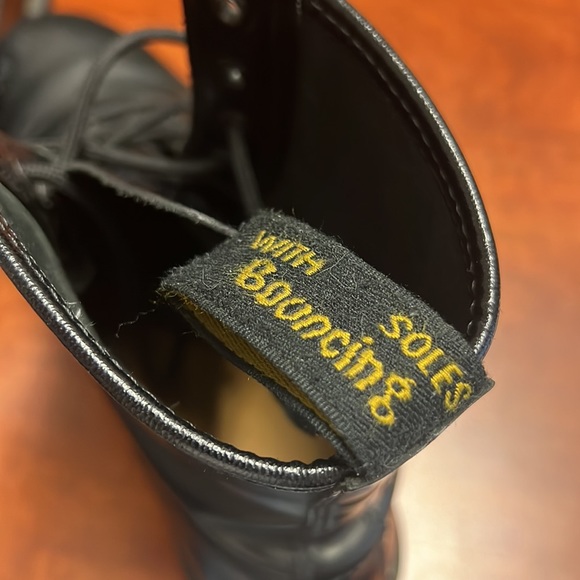 The Original Dr. Martens Air Cushion Sole Boots - Picture 8 of 13